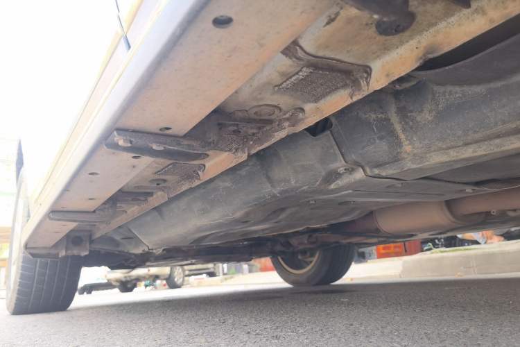 Used Haval H8 2015 2.0T Four-Wheel Drive Comfort Version Chassis Rear Left