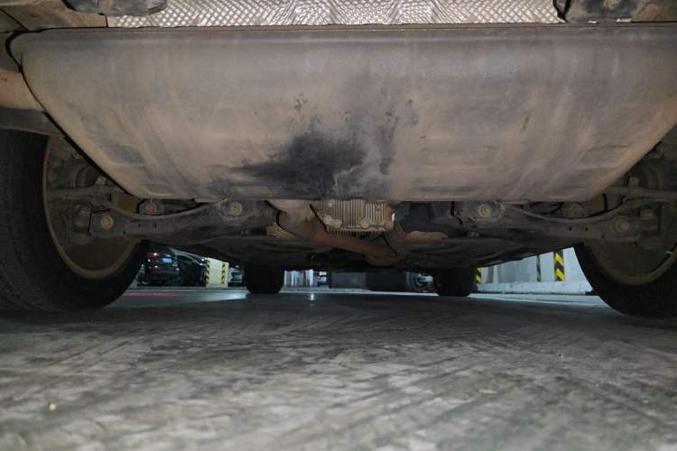 Used Haval H8 2015 2.0T Two-Wheel-Drive Elite Version Chassis Rear