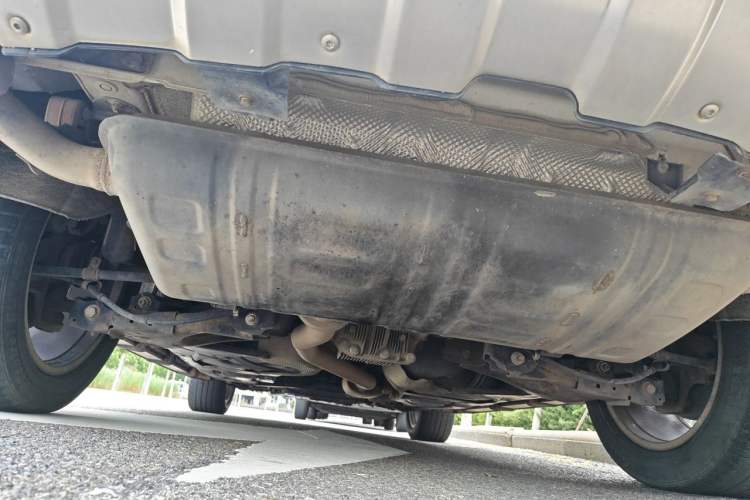 Used Haval H8 2015 2.0T Two-Wheel-Drive Elite Version Chassis Rear