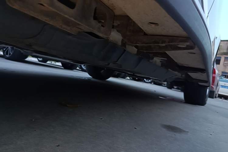 Used Haval H8 2015 2.0T Two-Wheel Drive Comfort Version Chassis Rear Right