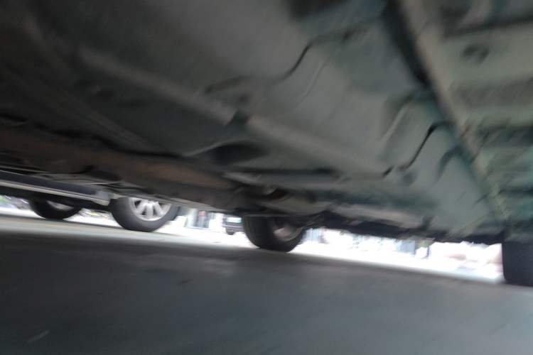 Used Haval H8 2015 2.0T Two-Wheel-Drive Luxury Version Chassis Rear Right