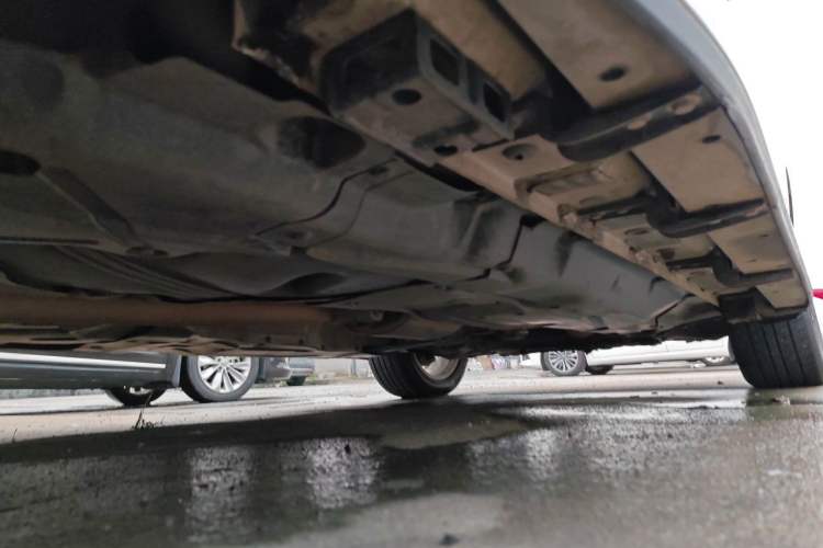 Used Haval H8 2015 2.0T Two-Wheel-Drive Luxury Version Chassis Rear Right