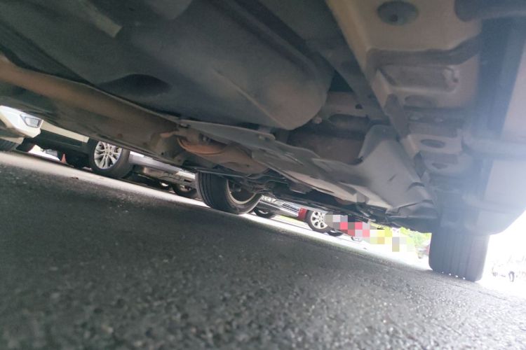 Used Haval H8 2015 2.0T Two-Wheel Drive Comfort Version Chassis Rear Right
