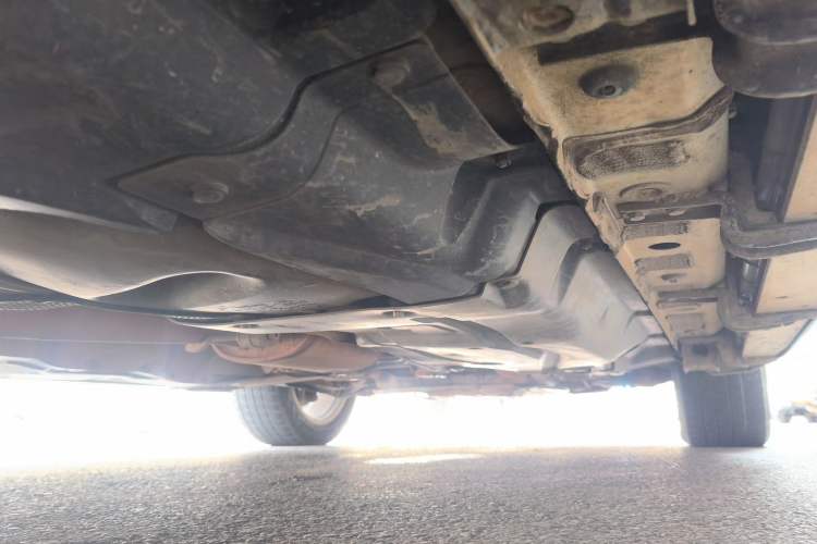 Used Haval H8 2015 2.0T Four-Wheel Drive Comfort Version Chassis Rear Right