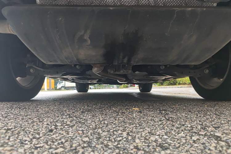 Used Haval H8 2015 2.0T Four-Wheel Drive Comfort Version Chassis Rear