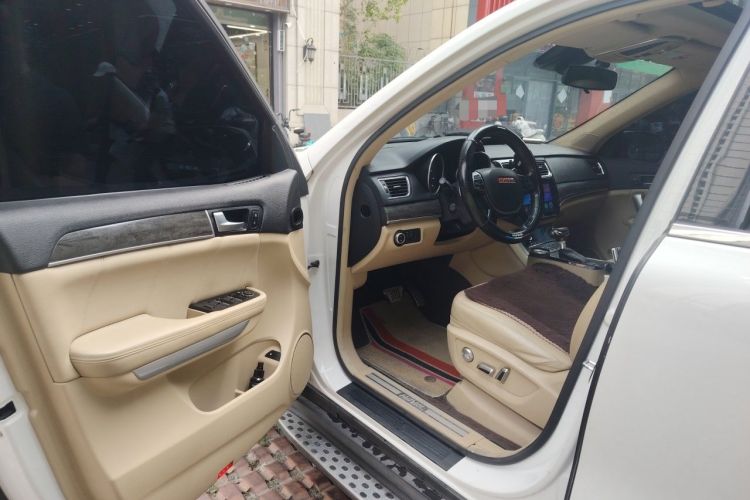 Used Haval H8 2015 2.0T Two-Wheel-Drive Standard Version Driver Seat
