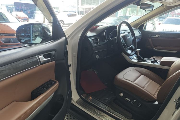 Used Haval H8 2015 2.0T Two-Wheel Drive Comfort Version Driver Seat