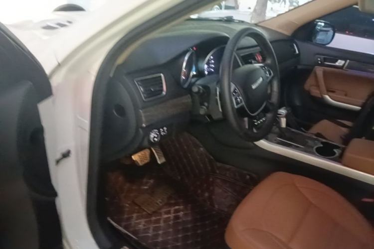 Used Haval H8 2015 2.0T Two-Wheel Drive Comfort Version Driver Seat