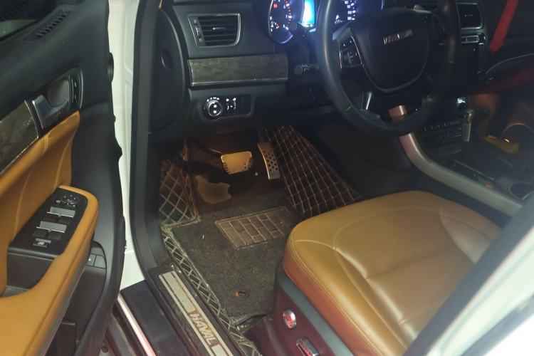 Used Haval H8 2015 2.0T Four-Wheel Drive Comfort Version Driver Seat