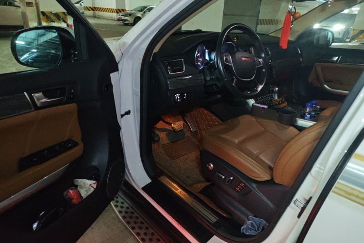 Used Haval H8 2015 2.0T Four-Wheel Drive Elite Model Driver Seat