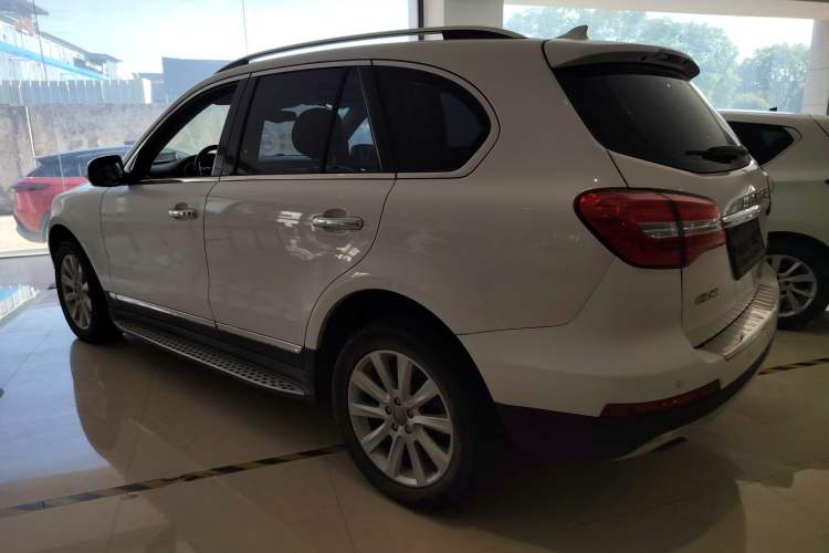 Used Haval H8 2015 2.0T Four-Wheel Drive Elite Model Exterior 3