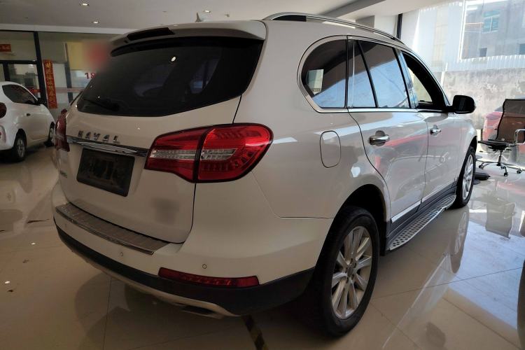 Used Haval H8 2015 2.0T Four-Wheel Drive Elite Model Exterior 5