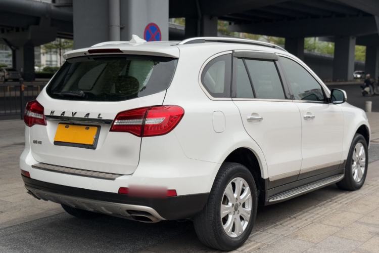 Used Haval H8 2015 2.0T Two-Wheel-Drive Standard Version Exterior 5