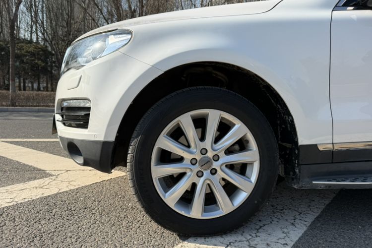 Used Haval H8 2015 2.0T Two-Wheel-Drive Luxury Version Exterior 8