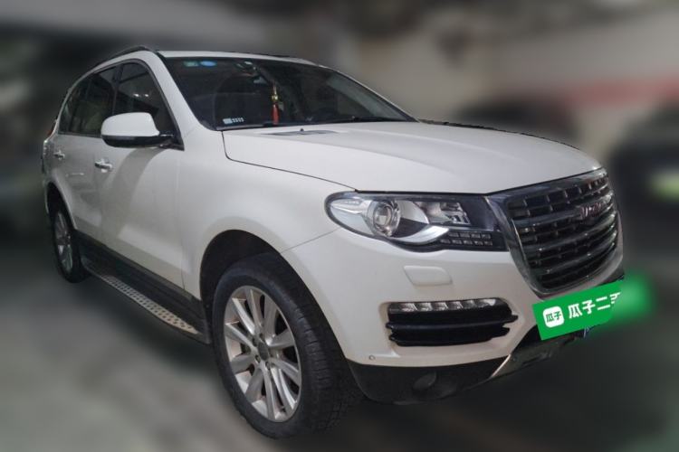 Used Haval H8 2015 2.0T Two-Wheel-Drive Elite Version Front Right 45 Deg