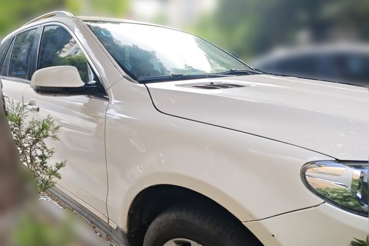 Used Haval H8 2015 2.0T Two-Wheel-Drive Standard Version Front Right 45 Deg