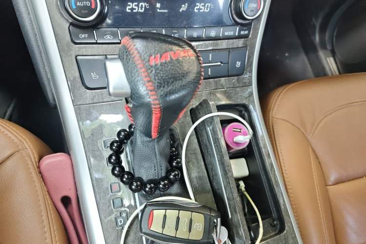 Used Haval H8 2015 2.0T Two-Wheel-Drive Standard Version Gear Lever