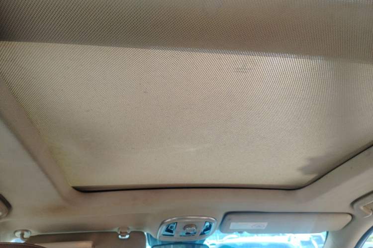 Used Haval H8 2015 2.0T Two-Wheel Drive Comfort Version Headliner