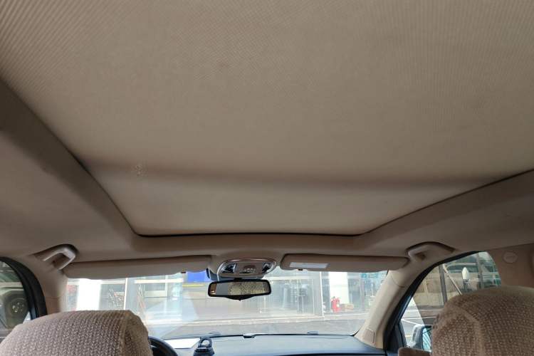 Used Haval H8 2015 2.0T Four-Wheel Drive Elite Model Headliner