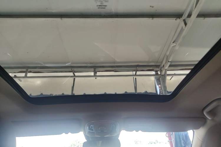 Used Haval H8 2015 2.0T Four-Wheel Drive Elite Model Headliner