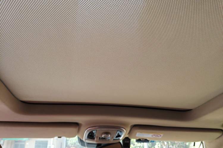 Used Haval H8 2015 2.0T Two-Wheel-Drive Elite Version Headliner