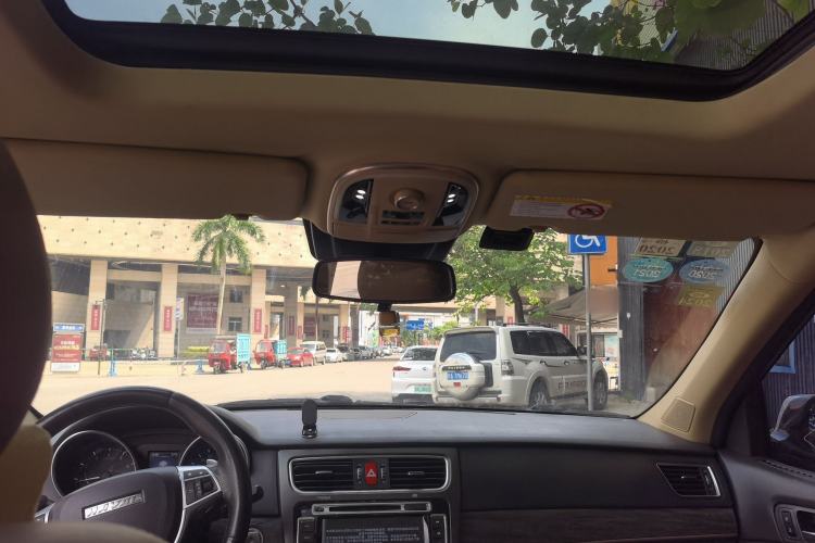 Used Haval H8 2015 2.0T Four-Wheel Drive Comfort Version Headliner