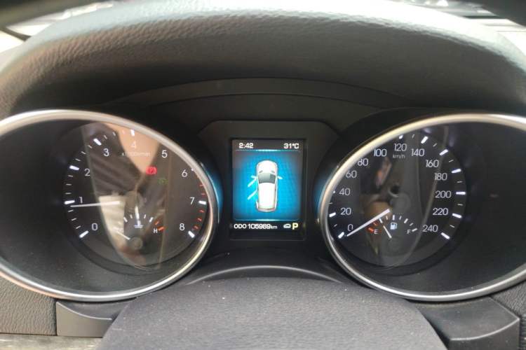 Used Haval H8 2015 2.0T Two-Wheel-Drive Standard Version Instrument Cluster