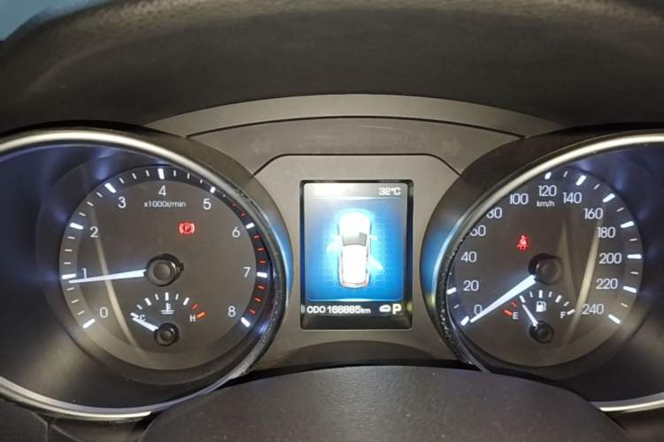 Used Haval H8 2015 2.0T Two-Wheel Drive Comfort Version Instrument Cluster