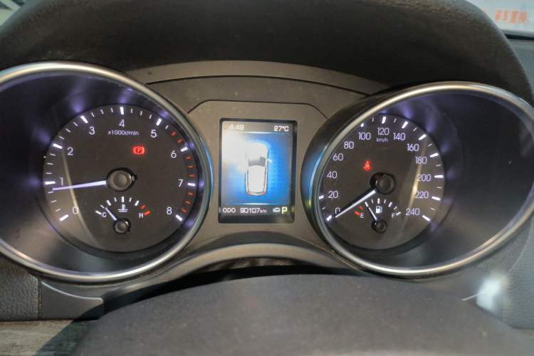 Used Haval H8 2015 2.0T Two-Wheel-Drive Luxury Version Instrument Cluster