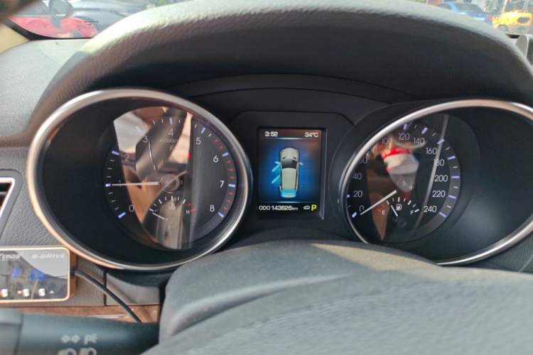 Used Haval H8 2015 2.0T Two-Wheel-Drive Luxury Version Instrument Cluster
