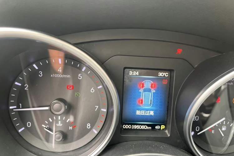 Used Haval H8 2015 2.0T Two-Wheel-Drive Standard Version Instrument Cluster