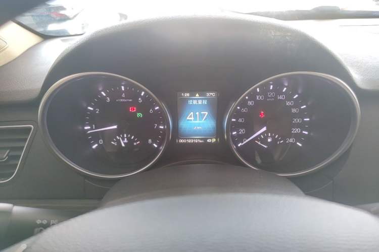 Used Haval H8 2015 2.0T Four-Wheel Drive Elite Model Instrument Cluster