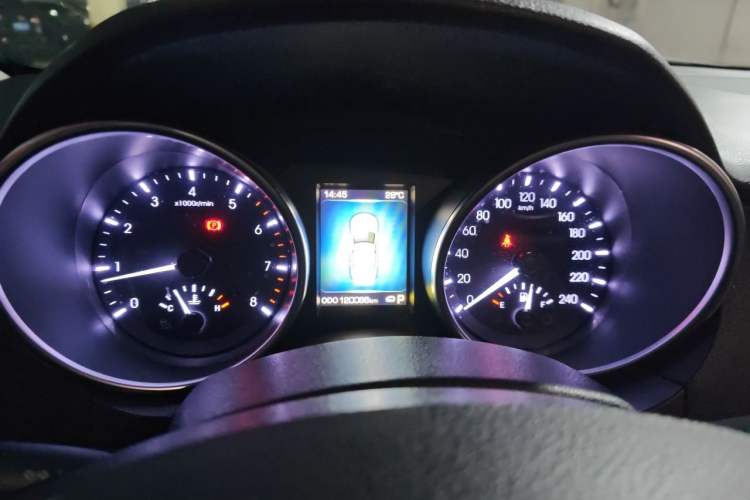 Used Haval H8 2015 2.0T Two-Wheel-Drive Elite Version Instrument Cluster