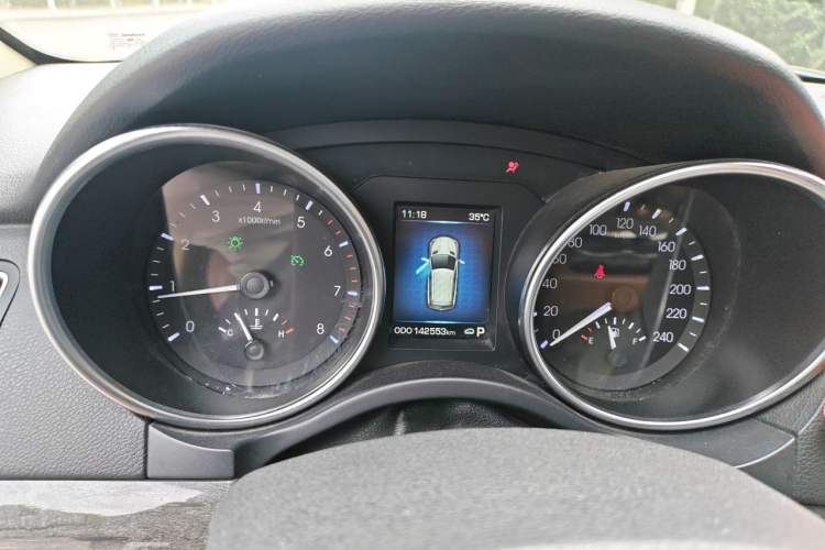 Used Haval H8 2015 2.0T Two-Wheel-Drive Elite Version Instrument Cluster