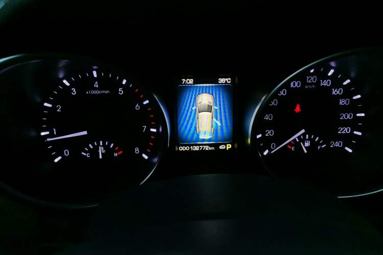 Used Haval H8 2015 2.0T Four-Wheel Drive Standard Version Instrument Cluster
