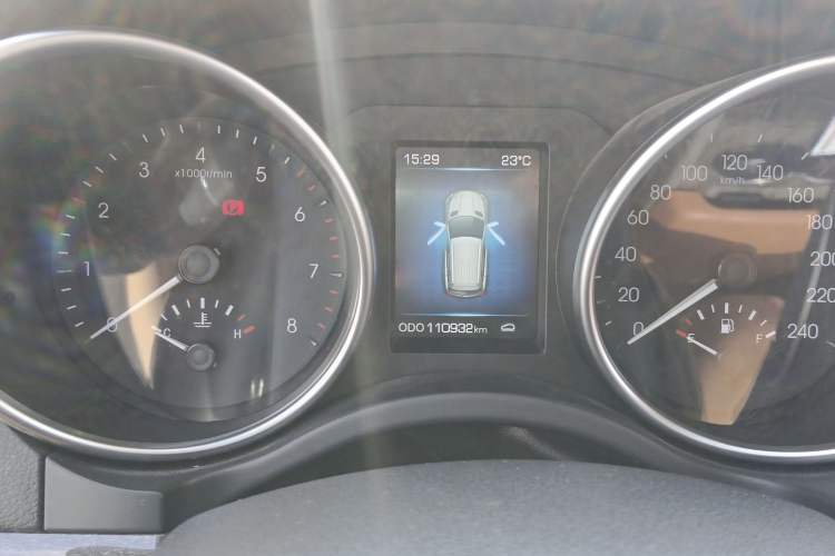 Used Haval H8 2015 2.0T Two-Wheel Drive Comfort Version Instrument Cluster