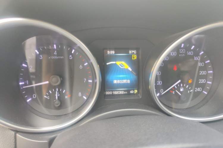 Used Haval H8 2015 2.0T Two-Wheel-Drive Luxury Version Instrument Cluster