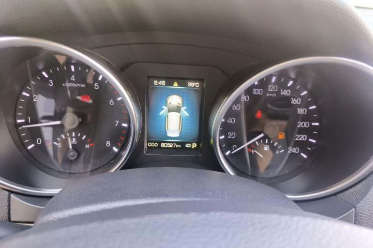 Used Haval H8 2015 2.0T Four-Wheel Drive Luxury Model Instrument Cluster