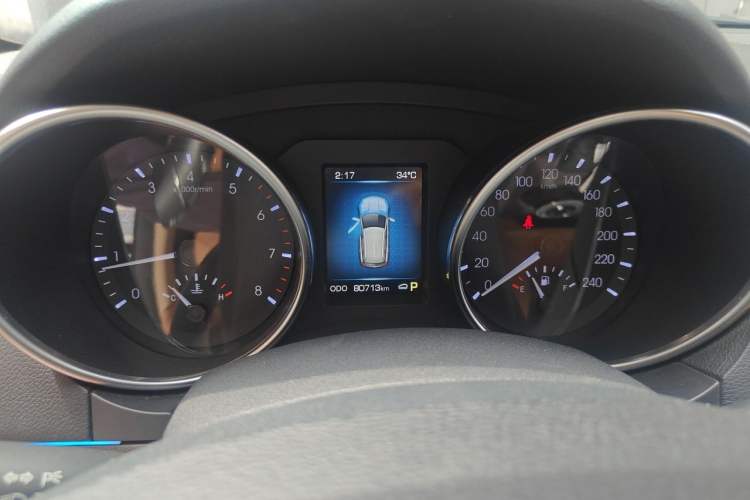 Used Haval H8 2015 2.0T Two-Wheel-Drive Elite Version Instrument Cluster