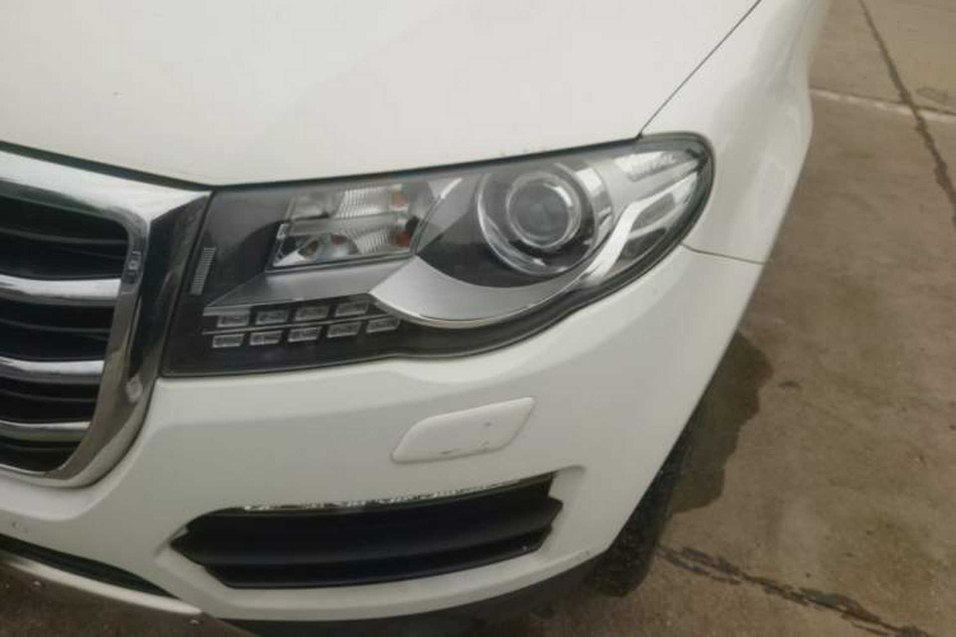 Used Haval H8 2015 2.0T Two-Wheel-Drive Luxury Version Left Front Headlight