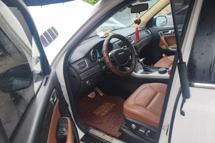 Used Haval H8 2015 2.0T Two-Wheel Drive Comfort Version Left Front Seat