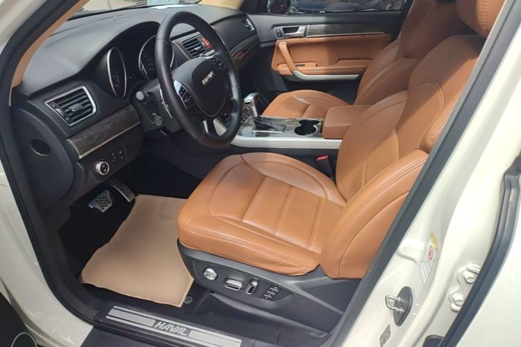 Used Haval H8 2015 2.0T Two-Wheel-Drive Elite Version Left Front Seat