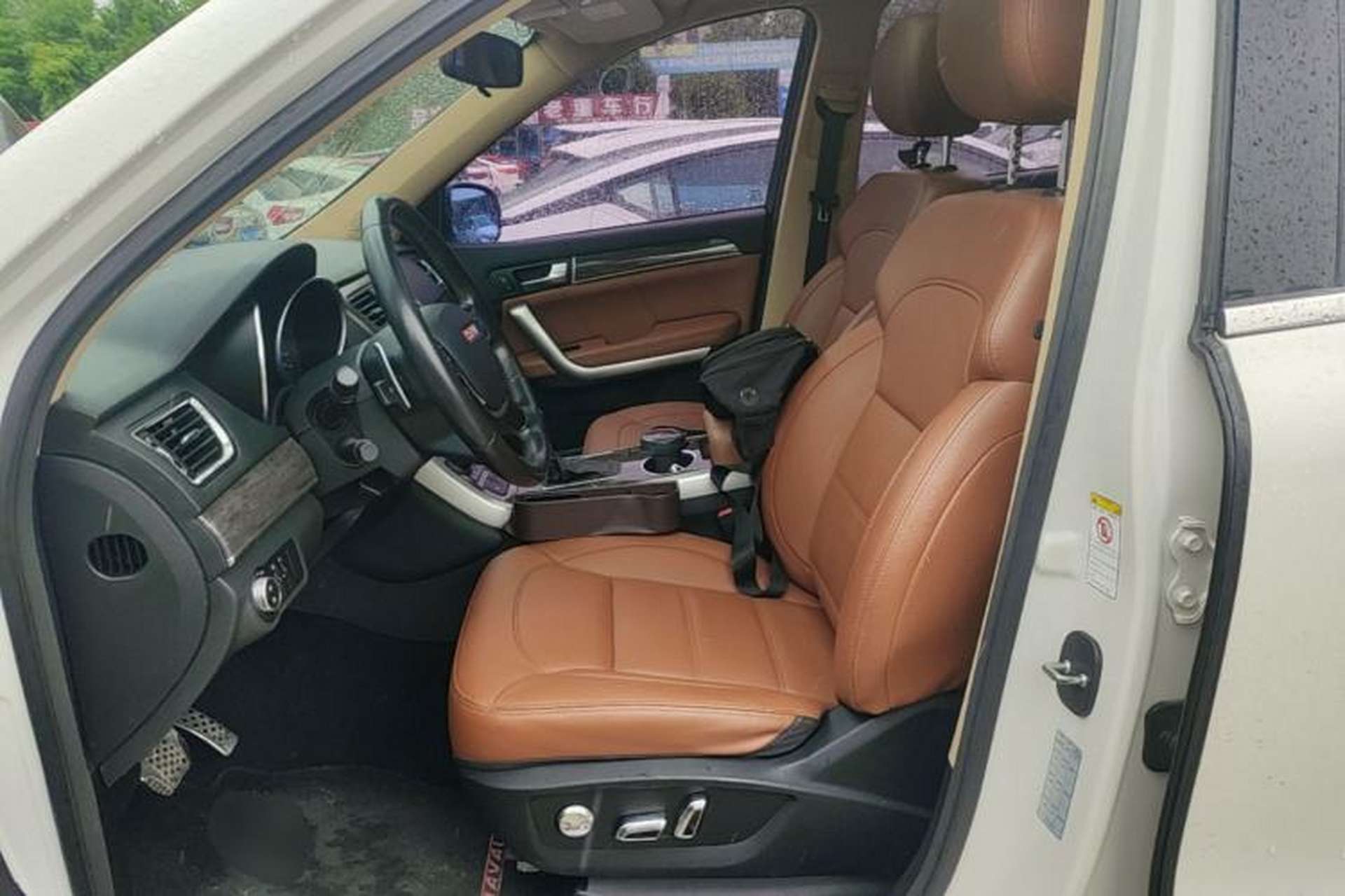 Used Haval H8 2015 2.0T Two-Wheel-Drive Standard Version Left Front Seat