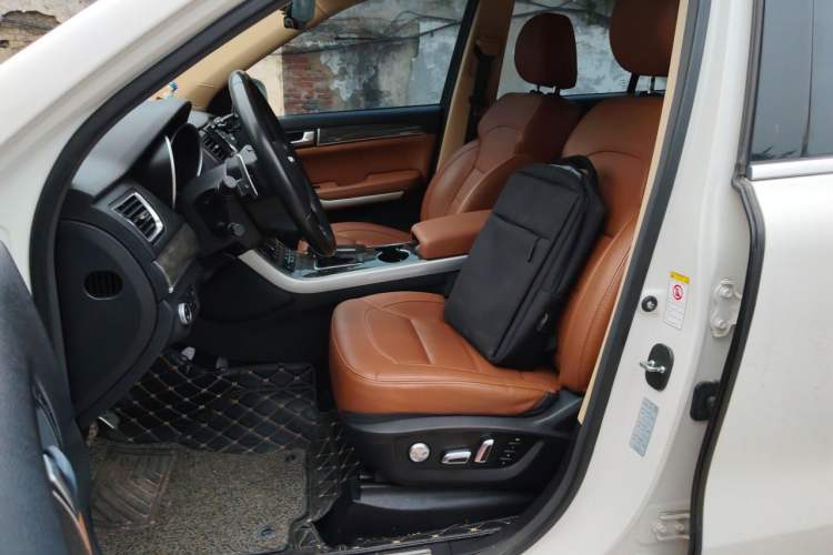 Used Haval H8 2015 2.0T Two-Wheel-Drive Luxury Version Left Front Seat