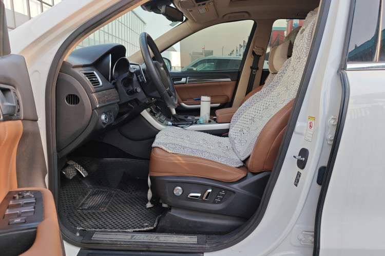 Used Haval H8 2015 2.0T Four-Wheel Drive Elite Model Left Front Seat