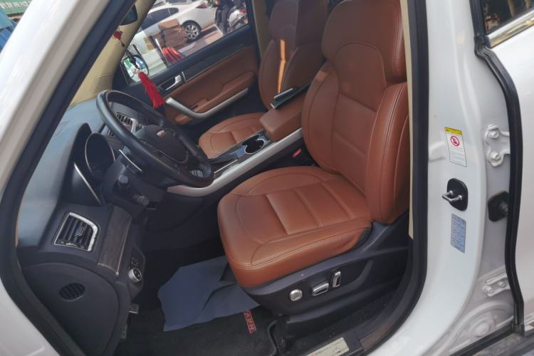 Used Haval H8 2015 2.0T Two-Wheel-Drive Standard Version Left Front Seat