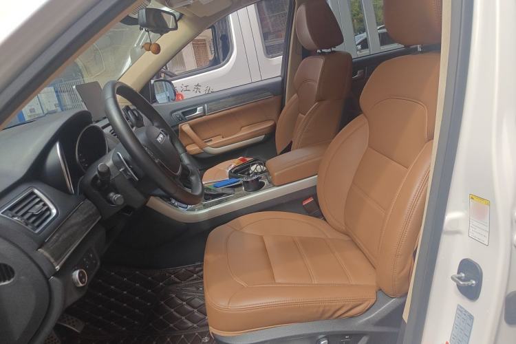 Used Haval H8 2015 2.0T Two-Wheel-Drive Elite Version Left Front Seat