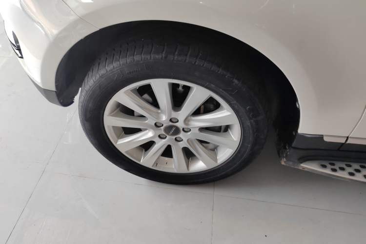 Used Haval H8 2015 2.0T Two-Wheel-Drive Luxury Version Left Front Wheel Hub