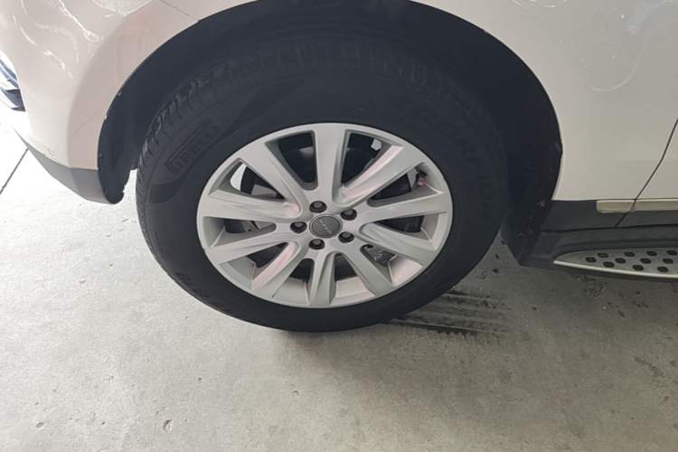 Used Haval H8 2015 2.0T Two-Wheel Drive Comfort Version Left Front Wheel Hub