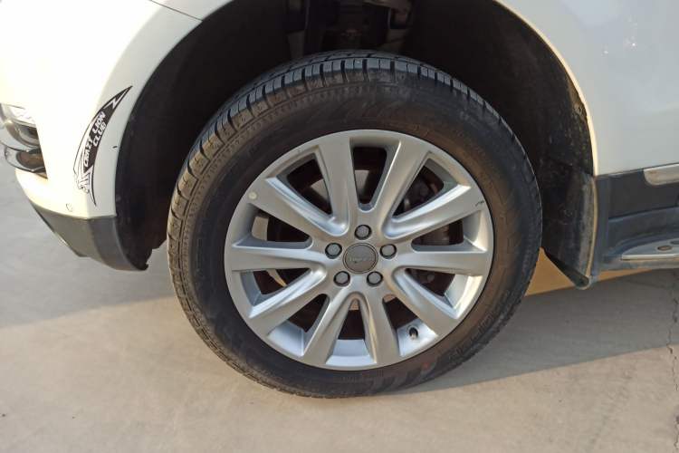 Used Haval H8 2015 2.0T Two-Wheel Drive Comfort Version Left Front Wheel Hub
